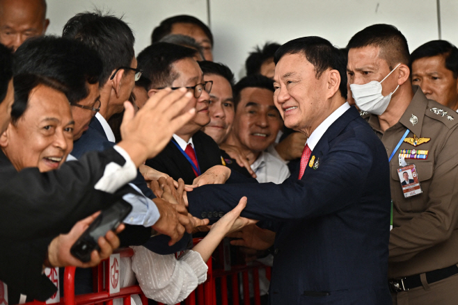 THAILAND-POLITICS-THAKSIN <YONHAP NO-2622> (AFP)