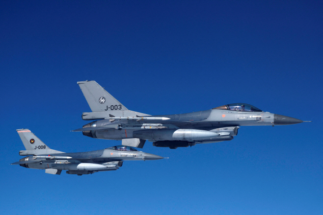 UKRAINE-CRISIS/F16S <YONHAP NO-0875> (REUTERS)