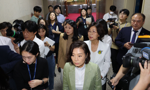 여가부 장관을 찾아서...<YONHAP NO-2485>