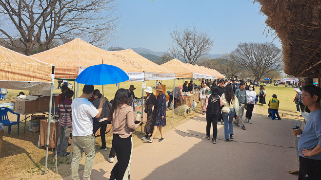 서산해미읍성 정례 직거래장터 개장