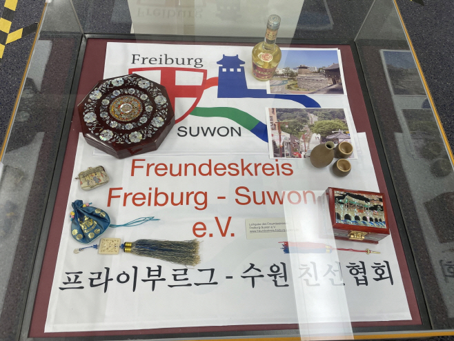 포