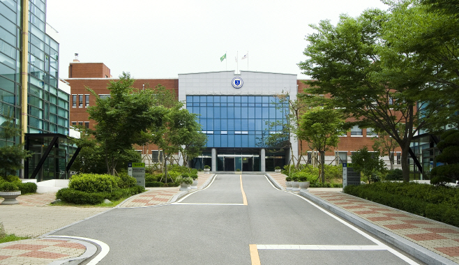 경북도립대학교본관 사진