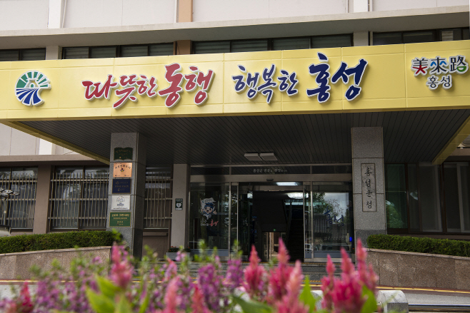 12일(홍성군 2024년 축산악취개선 공모 선정, 4년 연속 쾌거! )