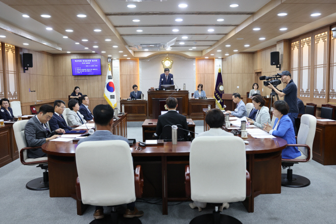 1-2. 제298회 홍성군의회 임시회 개회1