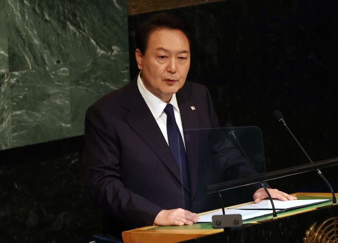 유엔총회에서 '자유'와 '연대' 강조하는 윤석열 대통령
