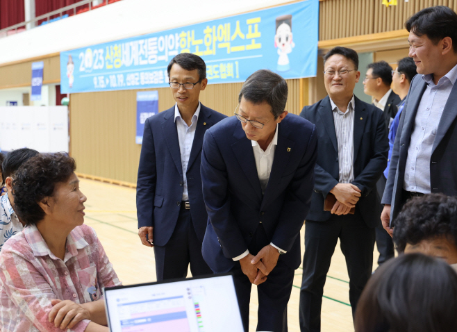 사진_-NH농협생명_-제4차-농촌의료지원사업-실시