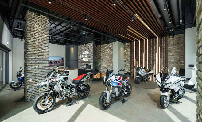 사진-BMW 동성 모토라드 부산 전시장 (2)