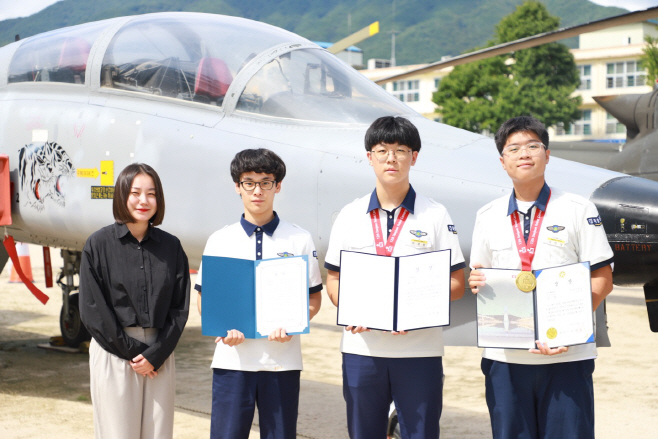 경북항공고, 창의 콘텐츠 메이커 경진대회 수상 사진