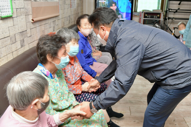 예산군, 추석 명절 맞아 소외계층에 따뜻한 마음 전달