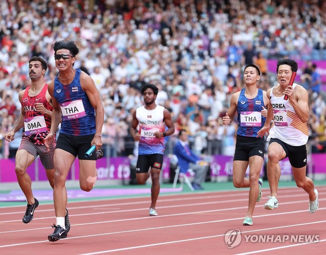 [아시안게임] 한국 육상, 남자 계주 400m서 37년 만에 메달