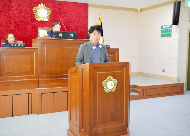 5분 자유발언 사진(고상범 의원)