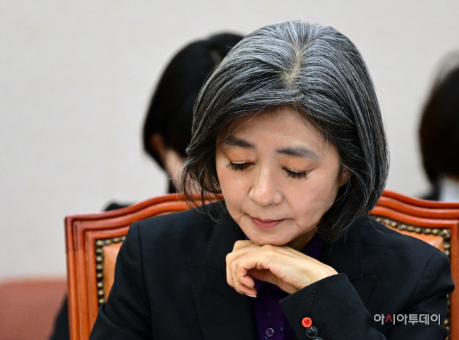 [포토] 생각에 잠긴 김행 여성가족부 장관 후보자