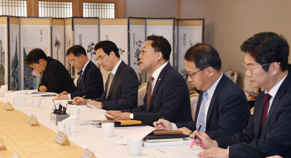 김병환 차관, 제32차 비상경제차관회의 (1)