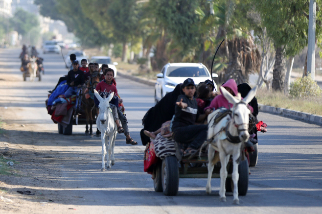 (FOCUS) MIDEAST-GAZA STRIP-EVACUATION