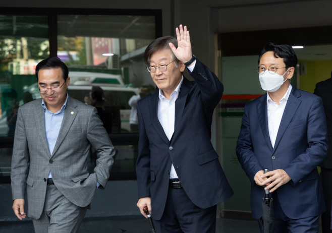 이재명 대표, 퇴원