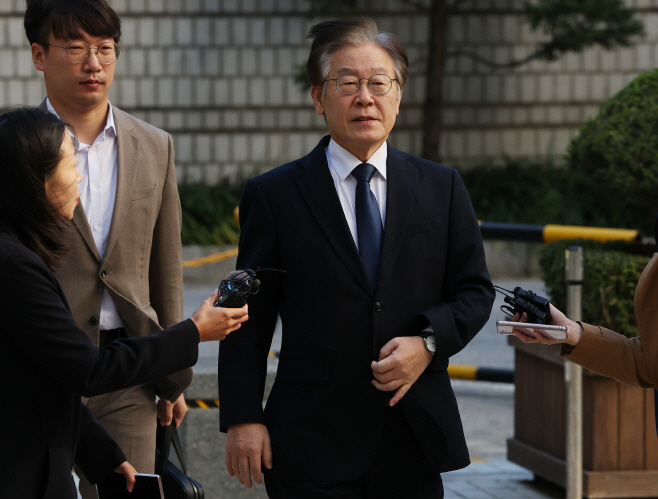 공판 출석하는 이재명 대표