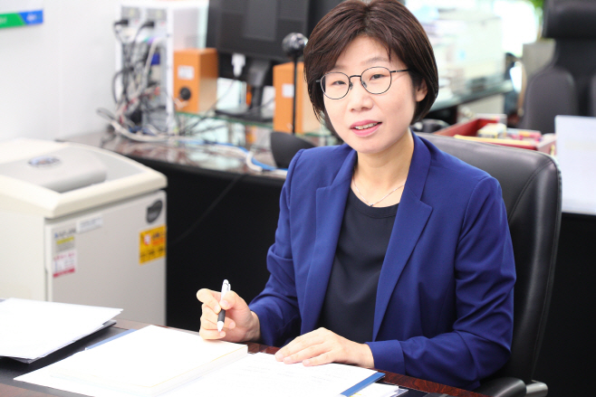 박수진 실장님 인터뷰사진2