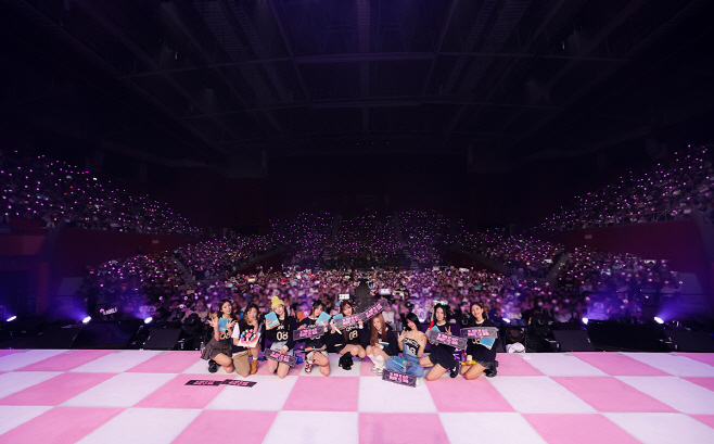 트와이스 팬미팅 'ONCE AGAIN' 이미지 (2)