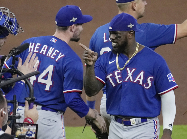 2023 MLB ALCS <YONHAP NO-2326> (UPI)