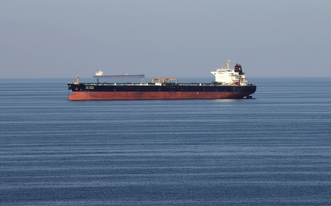OIL-SHIPPING/HORMUZ (FACTBOX)