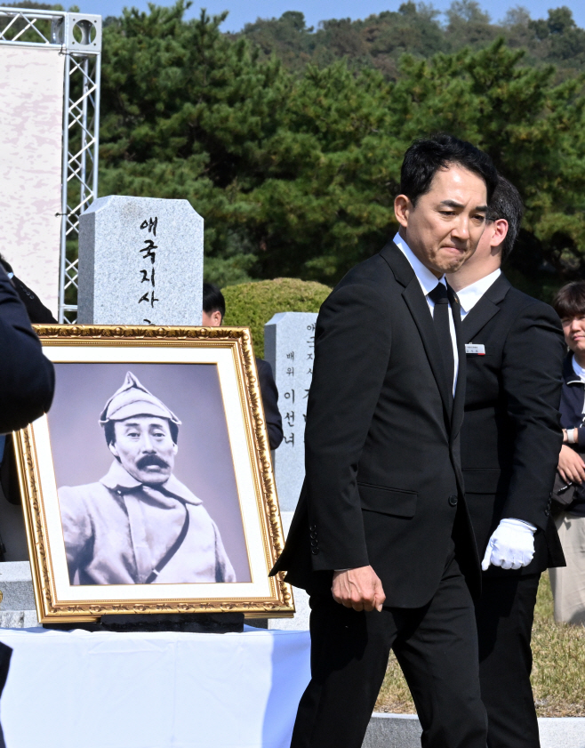 홍범도 장군 순국 제80주기 추모식<YONHAP NO-3205>