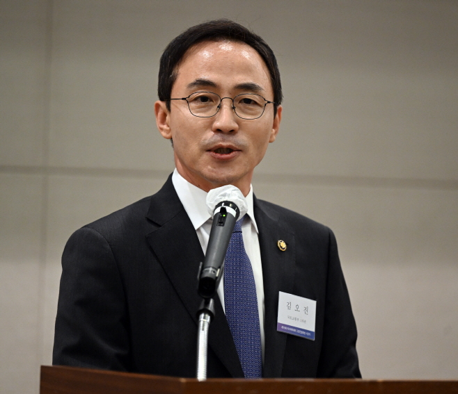 [포토] 축사하는 김오진 차관