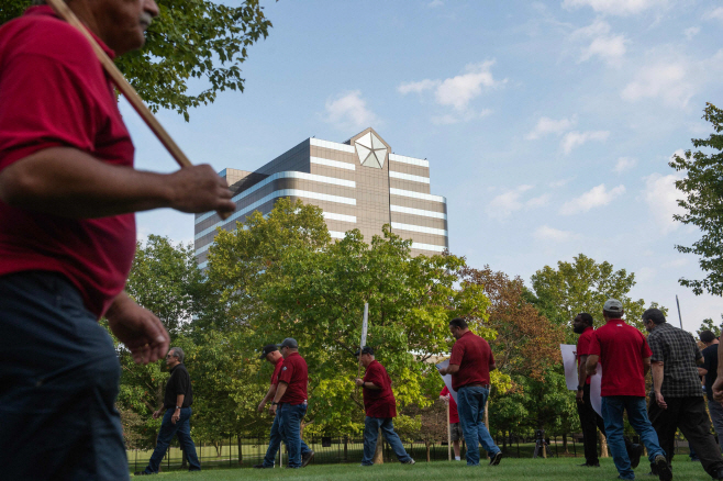 FILES-US-AUTOMOBILE-UNIONS-STRIKE