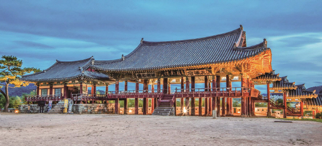 밀양영남루(전경)