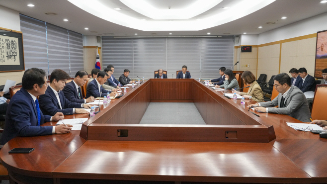 사진 - 도의회 새만금 대응단과 전북인비상대책회의 간담회(1)
