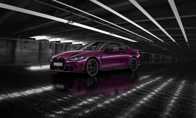 BMW M4 컴페티션 스페셜 에디션_트와일라잇 퍼플