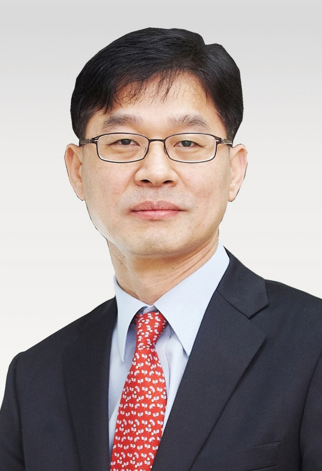 이윤식 부사장