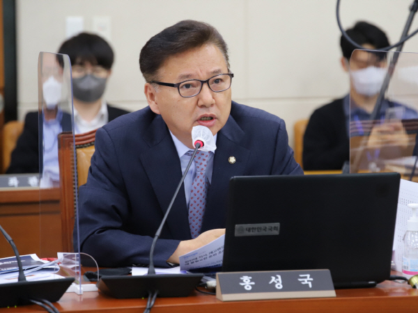 ★홍성국의원 국감 질의사진 (5)