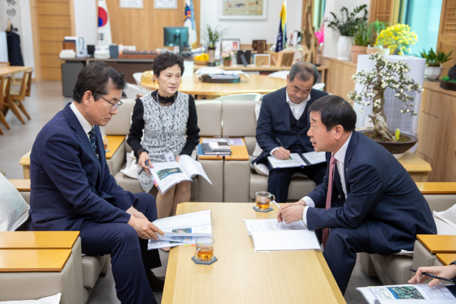 이재영증평군수 충북교육청 방문 윤건영 교육감 면담