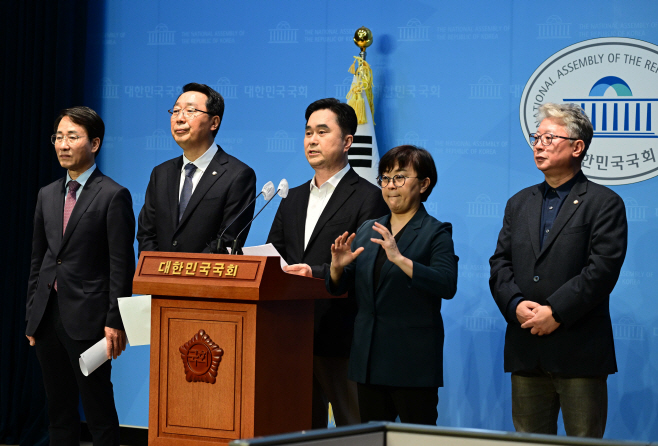 원칙과 상식 출범-07