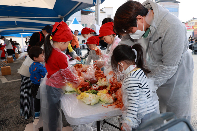 11-17 진안고원 김치보쌈축제 함께 즐겨요