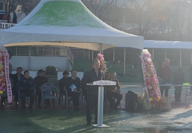 20231118-제34회 밀양시축구협회장배 종별 축구대회 개최(1)