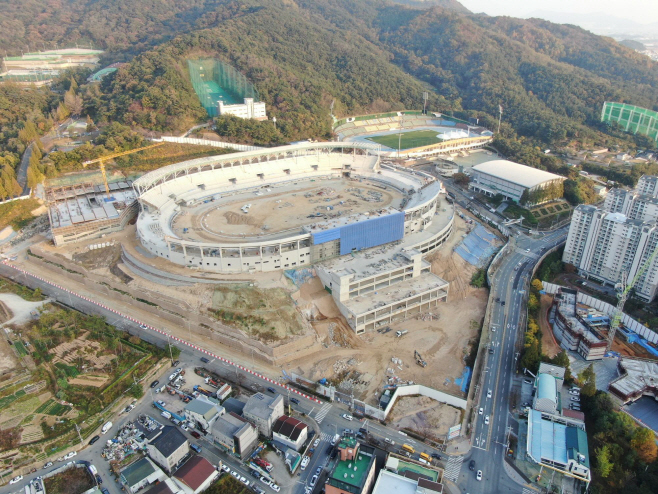 11.22(김해종합운동장 건립공사 정상화 )전경사진