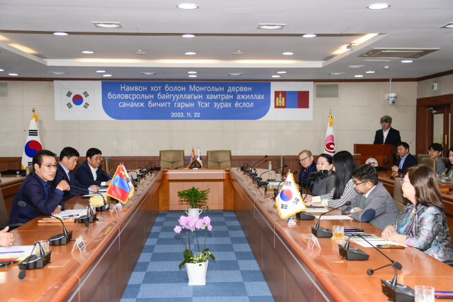 20231122 남원시 몽골학교 교장단과 후학생 유치협약식 (2)