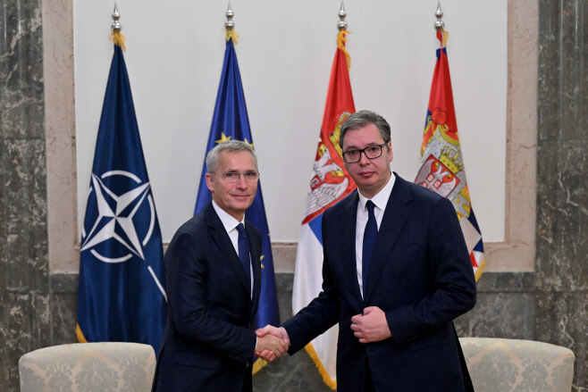 SERBIA-NATO-DIPLOMACY-STOLTENBERG <YONHAP NO-3471> (AFP)