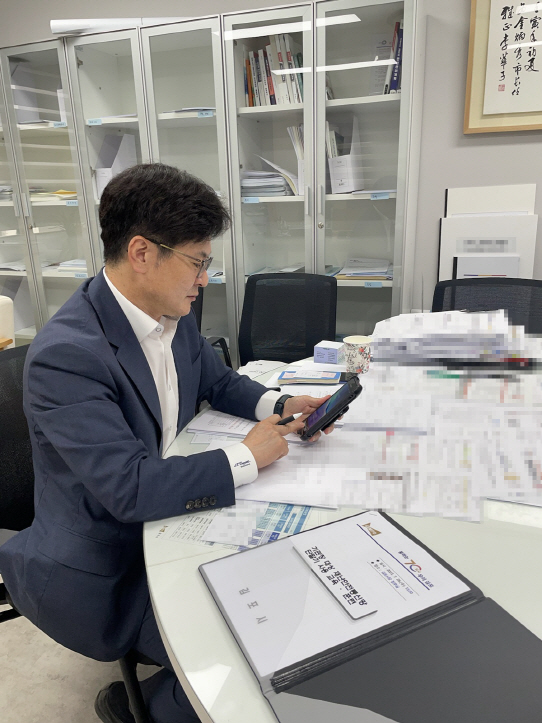 김병수 김포시장이 직접 재난안전통신망 사용