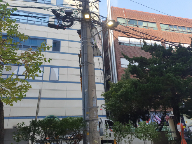 2. 구의역 인근 설치 후