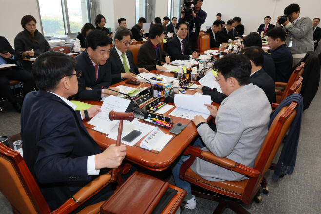 국회 예결위 예산심사소위