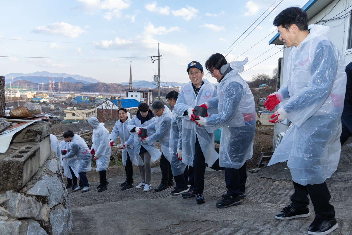 국도로공사, 경북 김천서 ‘연탄나눔’ 행사