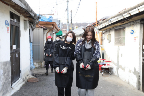 1203 제주항공, 사랑의 연탄 나눔으로 온정 공유 (1)