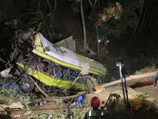 PHILIPPINES BUS ACCIDENT <YONHAP NO-2867> (EPA)
