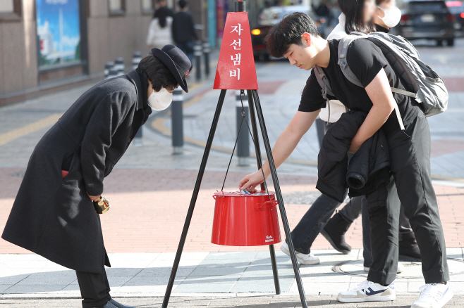 여러모로 따뜻한 겨울<YONHAP NO-3929>