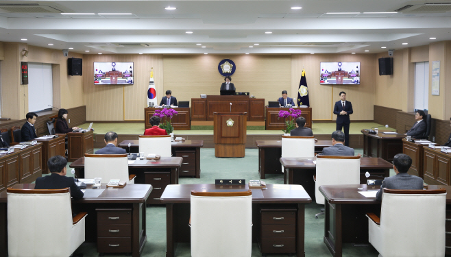 제295회 제2차 본회의 폐회 사진