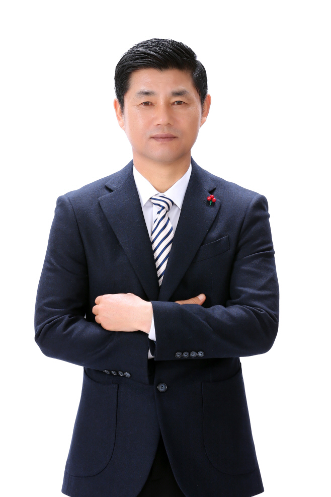 감독 윤성효