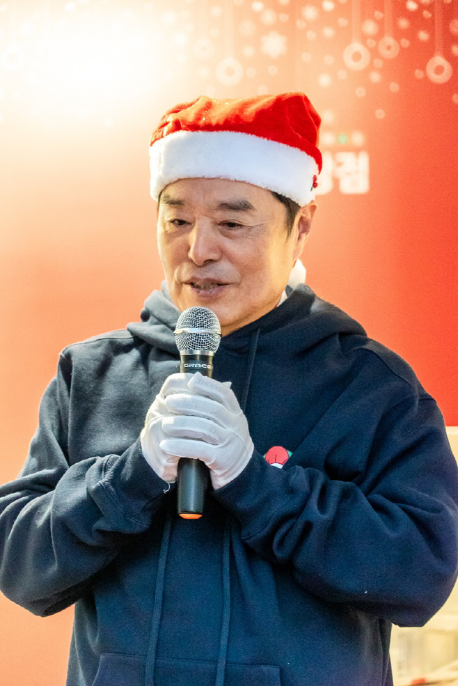 [사랑의열매] 인사말하는 김병준회장
