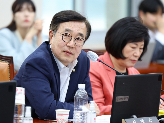 2023121001000996300054111